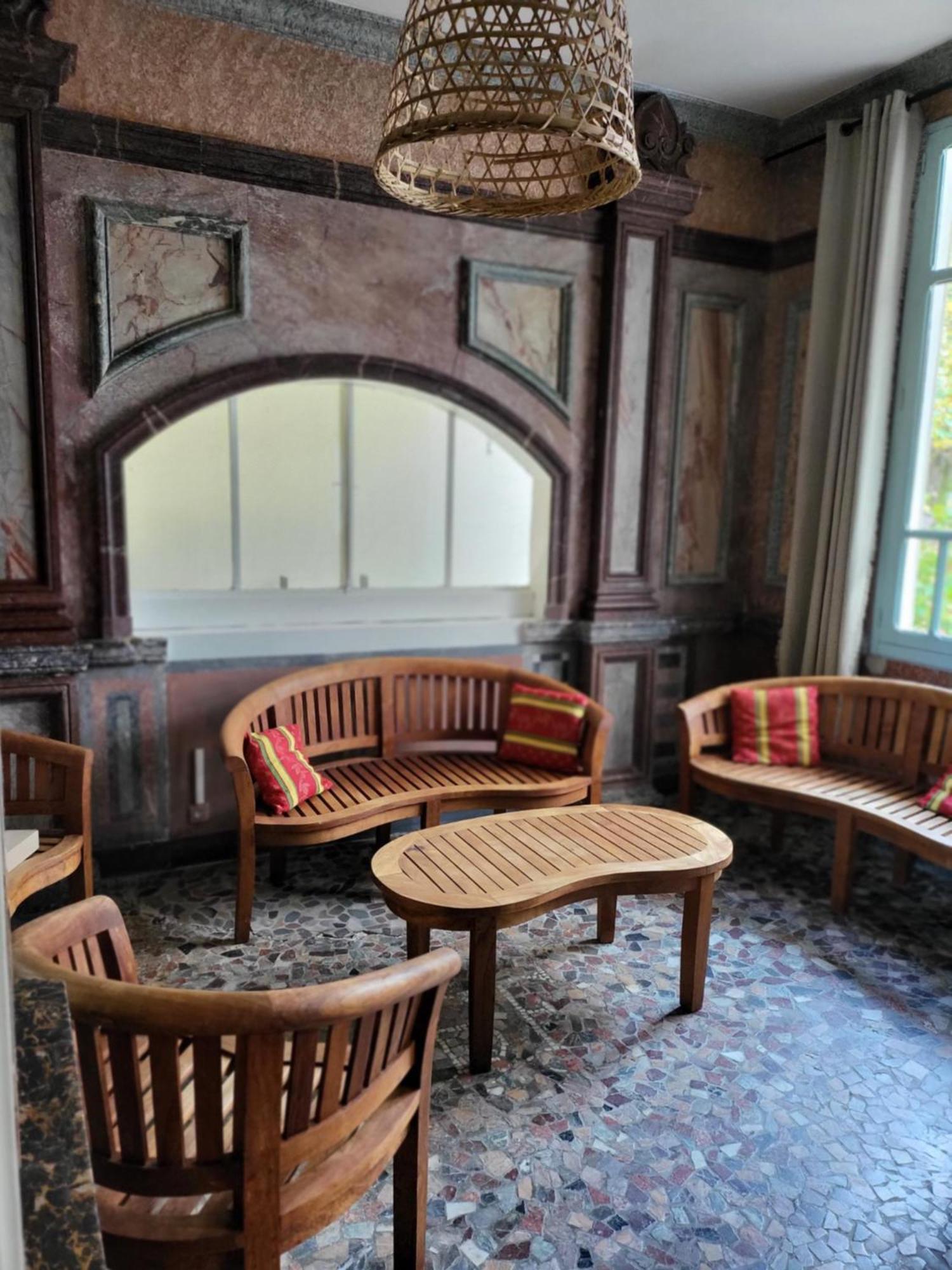 Le Pavillon De L'Intemporelle Bagneres De Bigorre المظهر الخارجي الصورة
